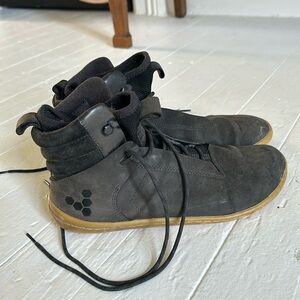 Vivobarefoot Kasana Black Boot
